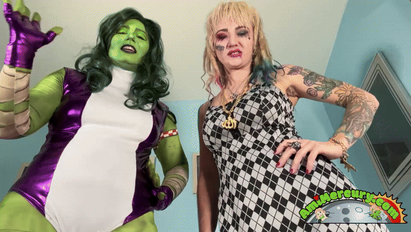 www.amimercury.com - She-Hulk and Harley Quinn Ass Worship thumbnail